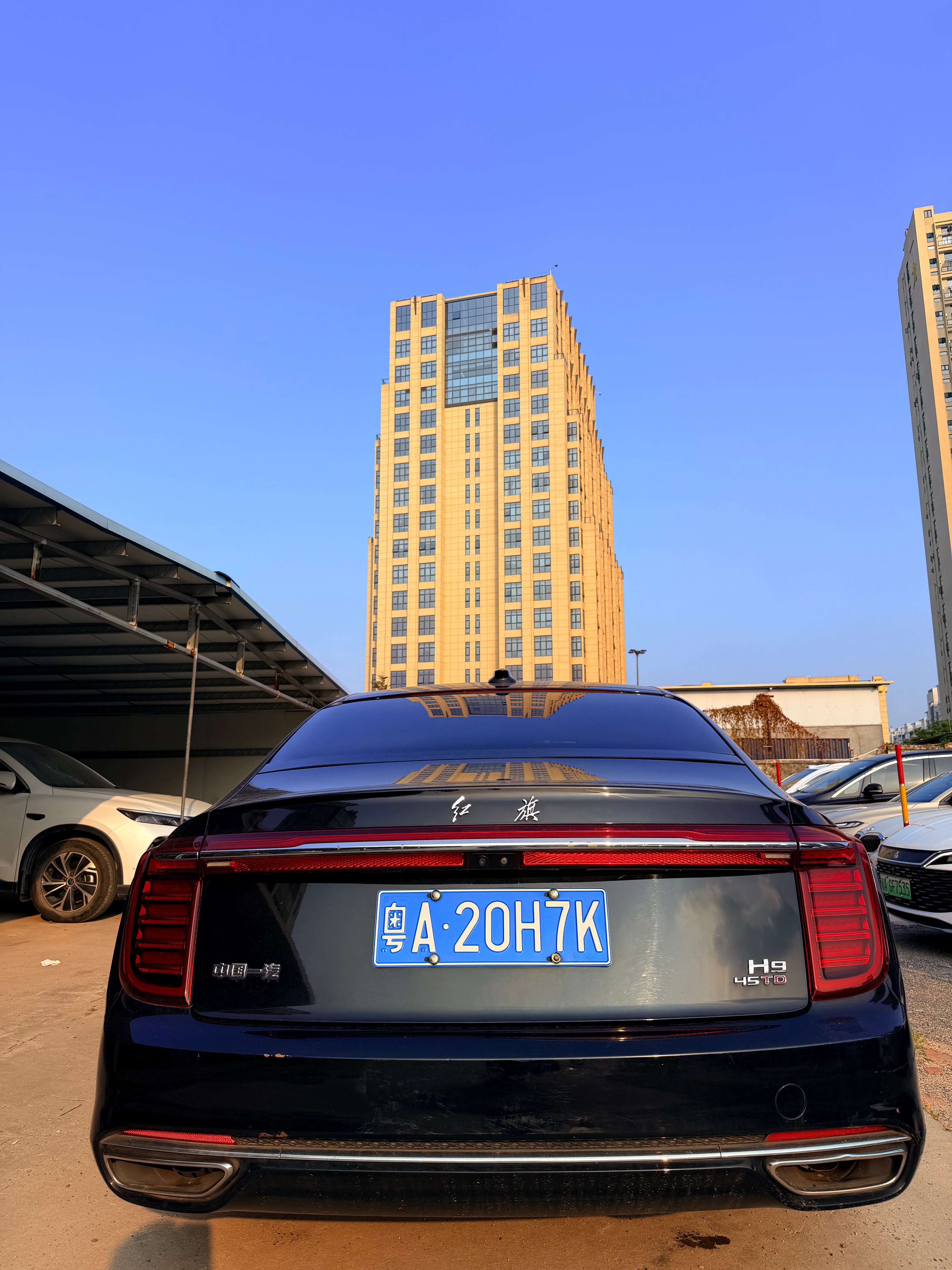 2021 Hongqi H9
