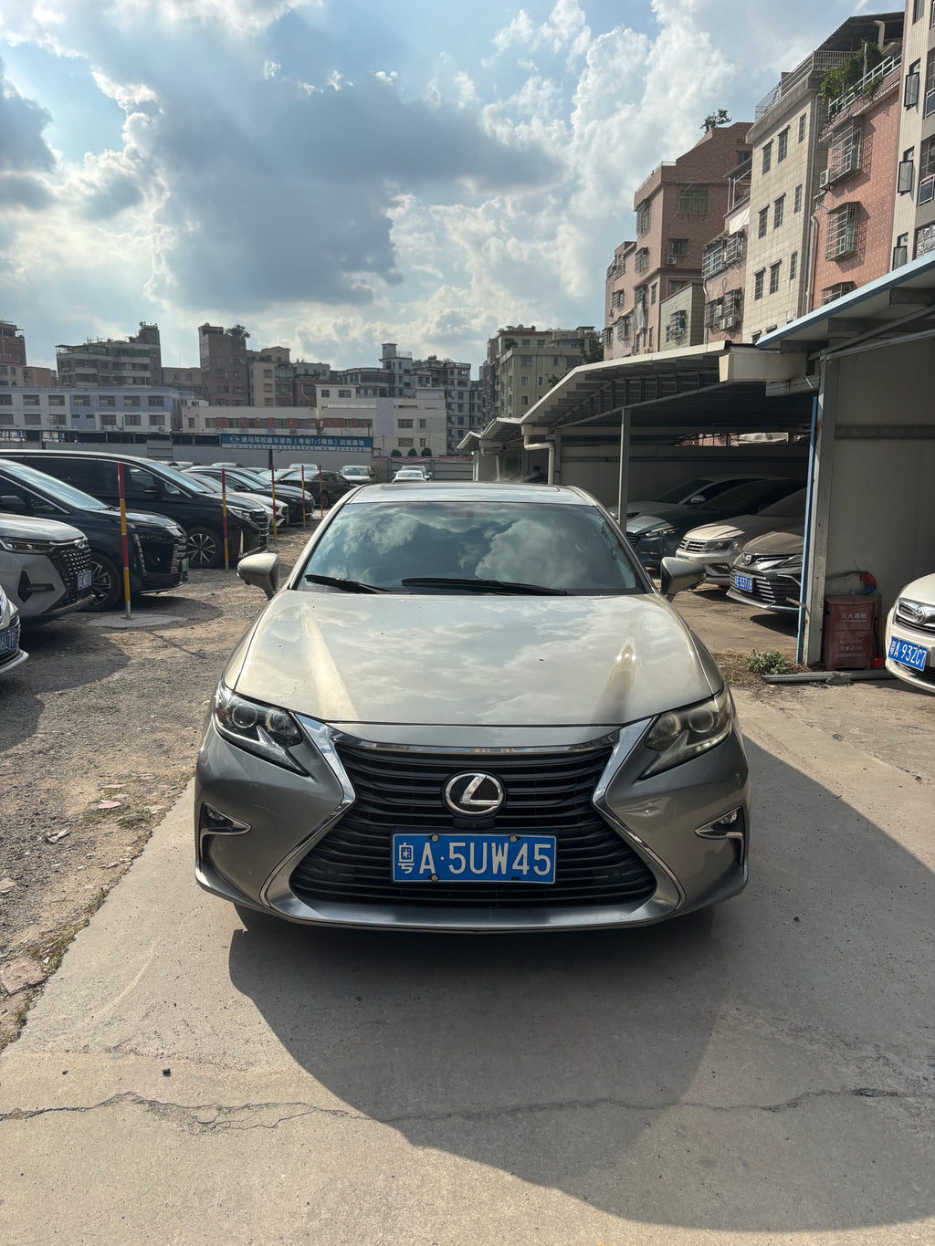 Lexus ES200 Sedan