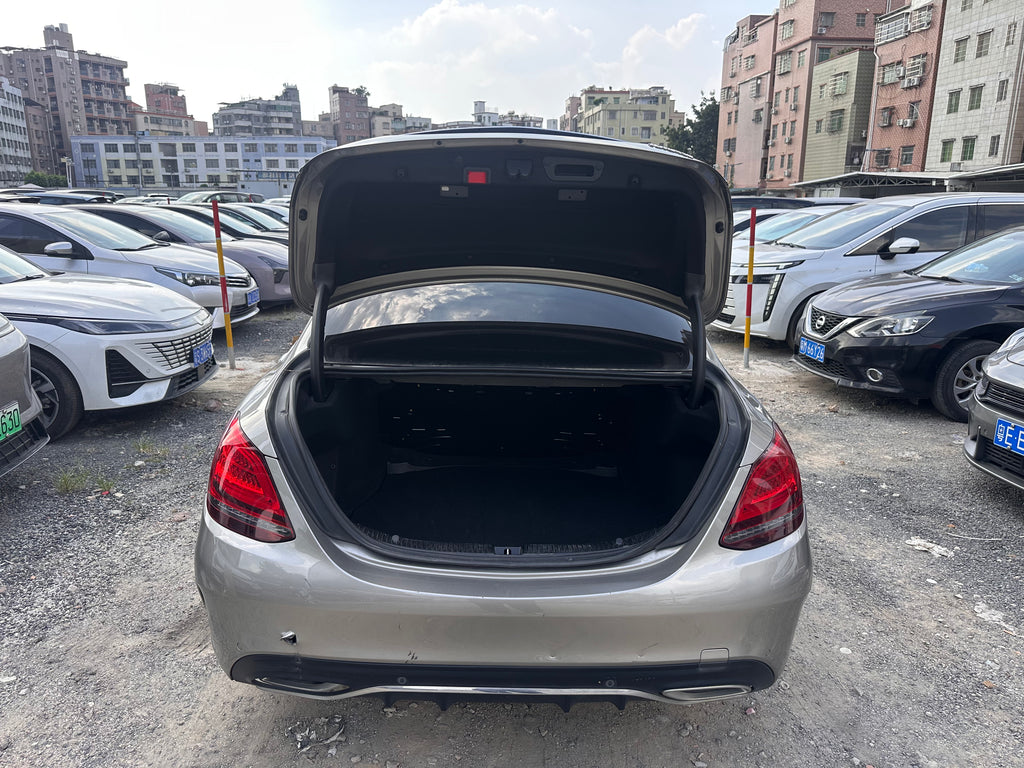 2020  Mercedes-Benz C200L